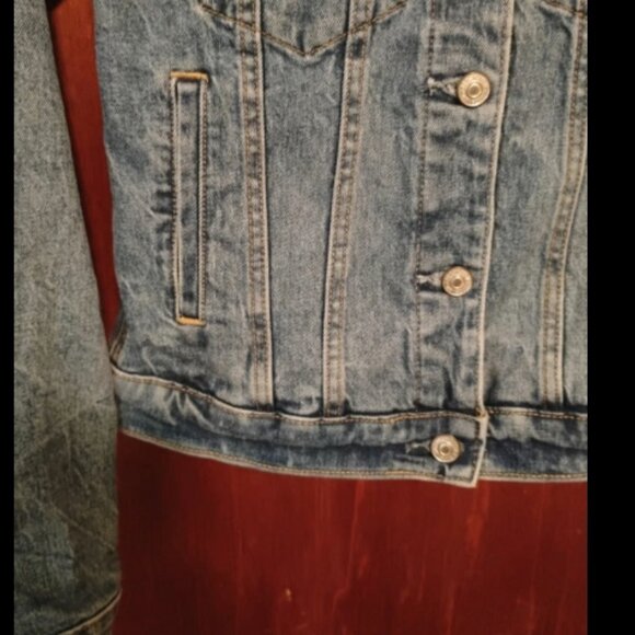 Abercrombie & Fitch Denim Distressed Trucker Button Up Women XS Jacket - Picture 7 of 11